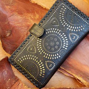 BLACK WALLET / CLUTCH